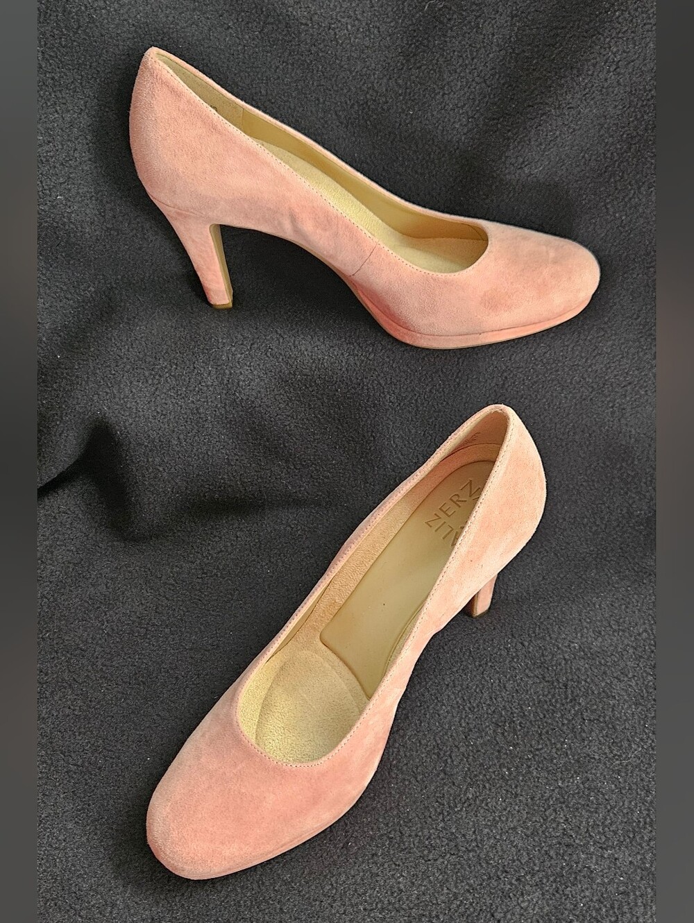 Naturalizer "Michelle" Dusty Pink Suede Mid Heel Pumps - Size 7.5